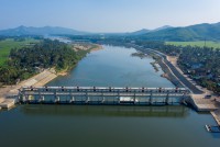 Ảnh sưu tầm: Đập ngăn mặn trên sông Lại Giang