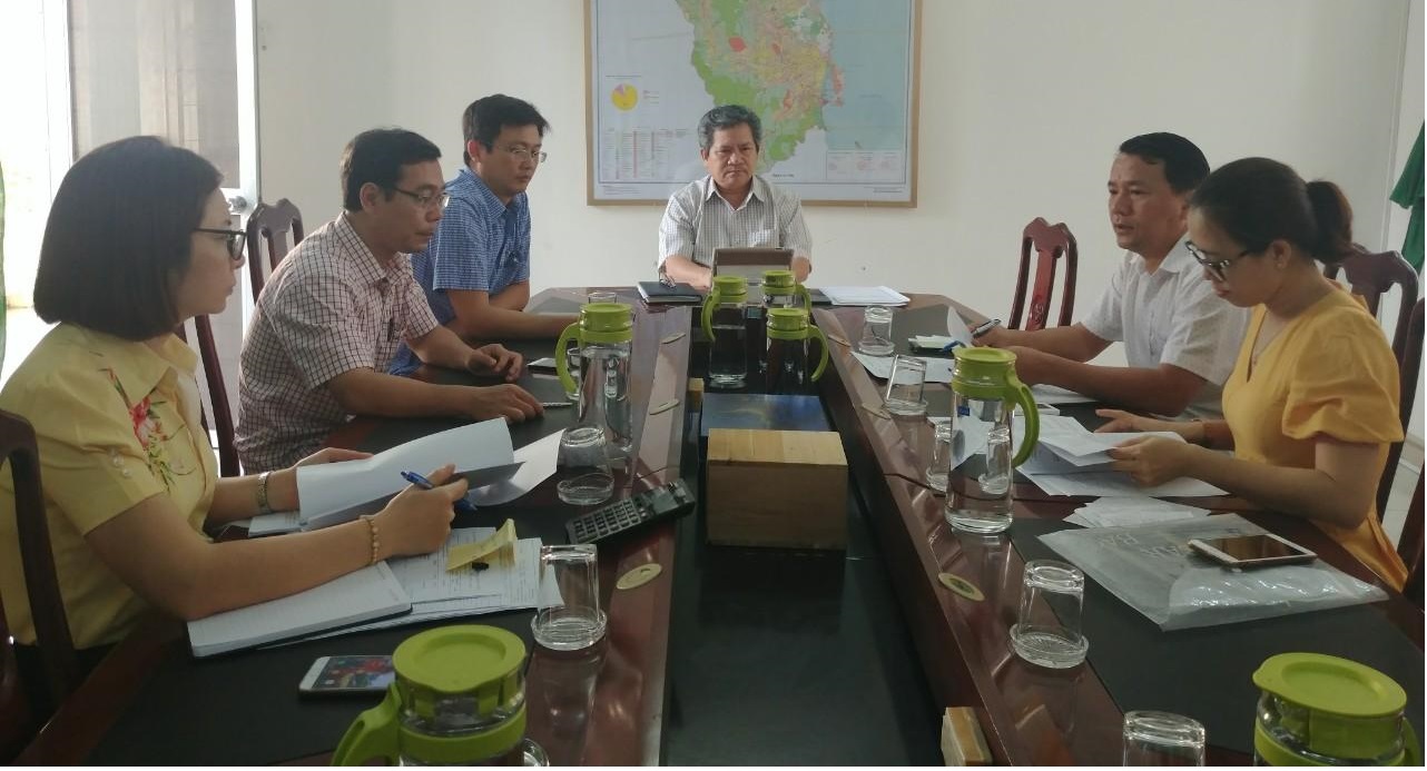 Ảnh: Họp Hội đồng tư vấn thẩm định Dự toán chi tiết chi nguồn kinh phí sự nghiệp bảo vệ môi trường