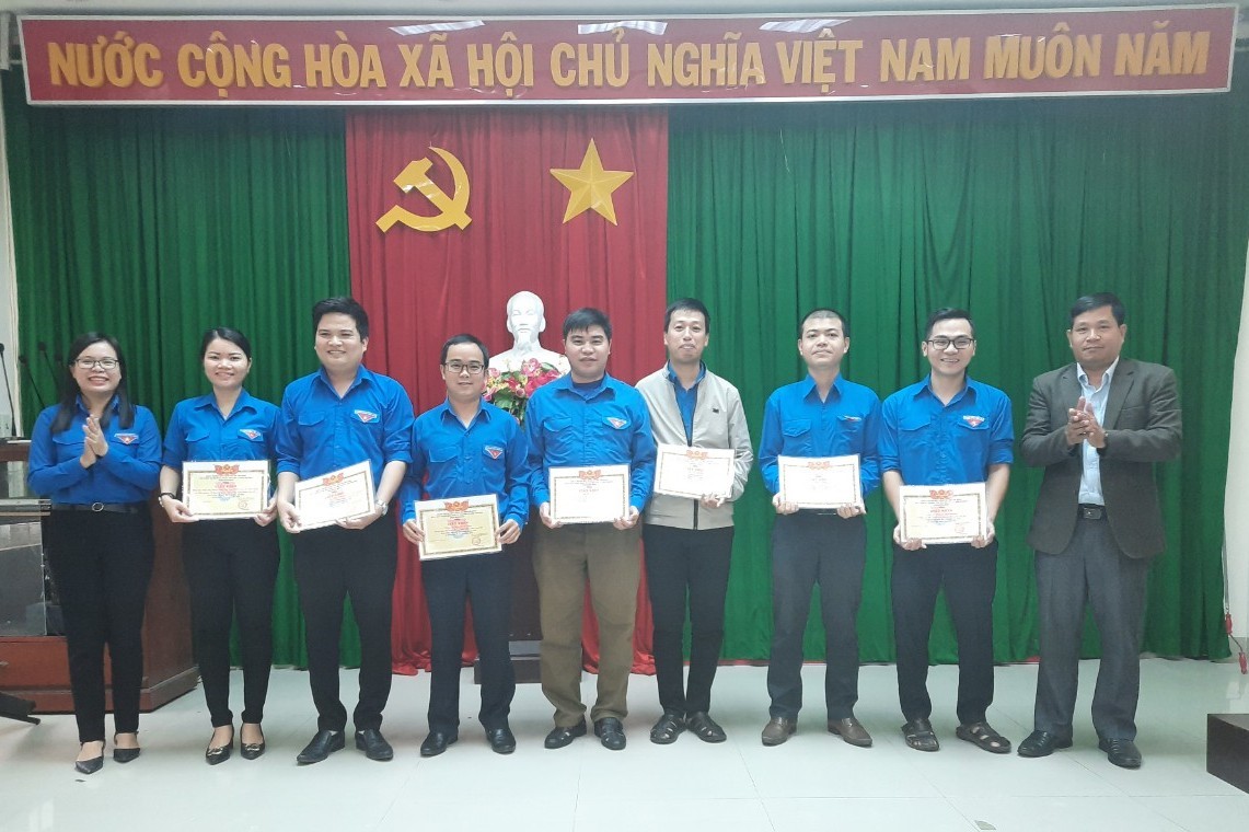 t01 01 khanh thanhnien1