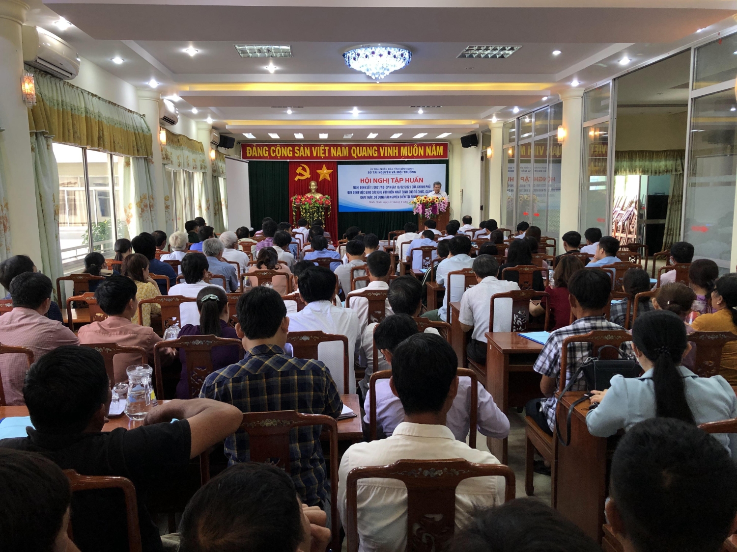 Ảnh 1: Toàn cảnh Hội nghị